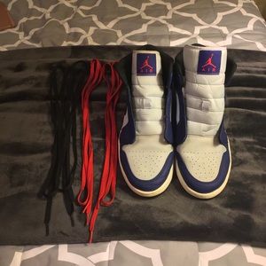 Retro Air Jordan’s 1’s Mid size 13